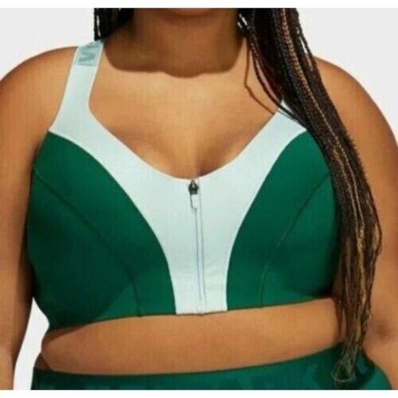Seller photo, Poshmark